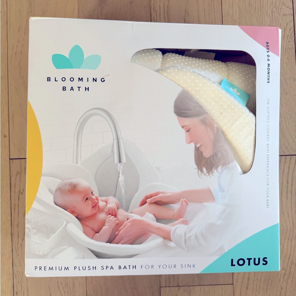 Blooming Bath Lotus